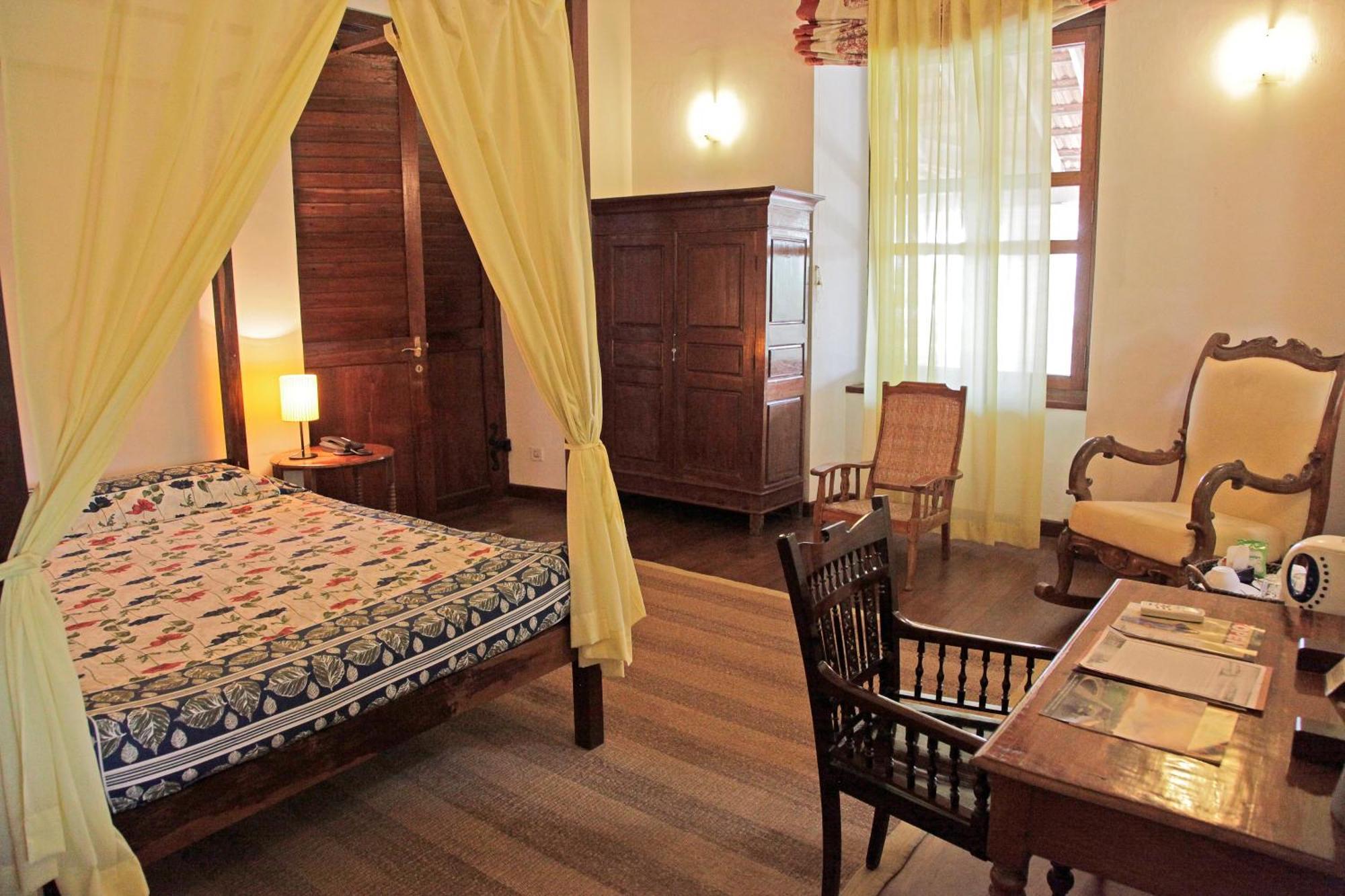 Neemrana'S - Bungalow On The Beach Tharangambadi Exteriör bild