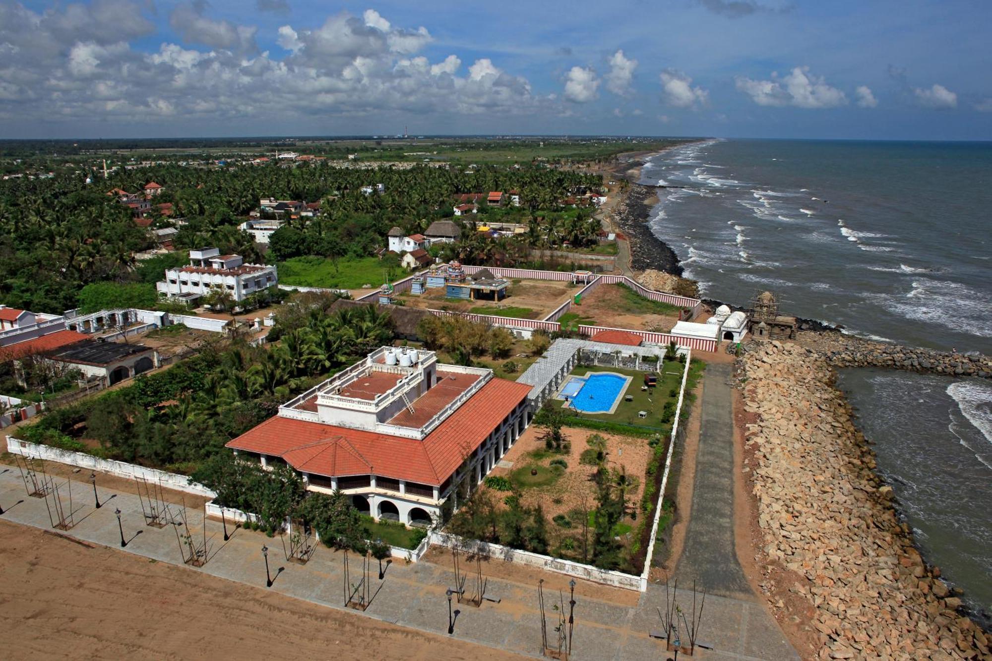 Neemrana'S - Bungalow On The Beach Tharangambadi Exteriör bild
