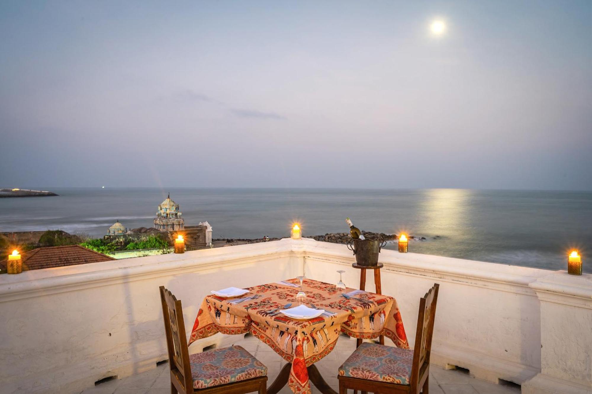 Neemrana'S - Bungalow On The Beach Tharangambadi Exteriör bild